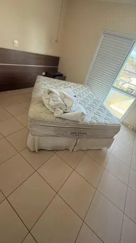 Box com colchão queen