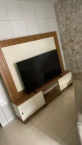 Vendo um rack para sala