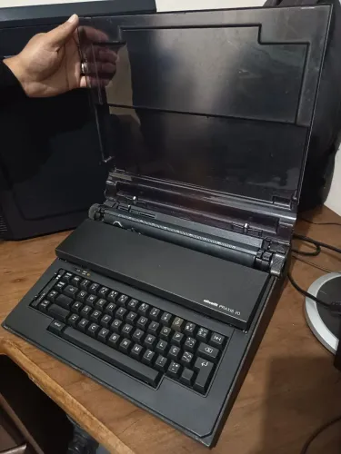 IMPECÁVEL | Olivetti Praxis 20 Vintage | Funcionando | 