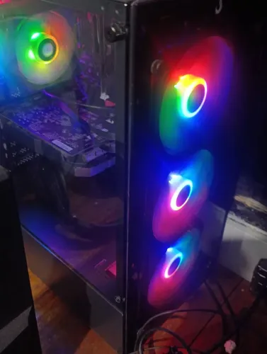 Pc gamer com placa de vídeo muito forte