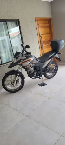 Vendo XRE adventure 2020