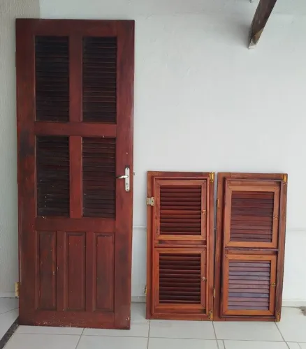 Porta e Janelas IPÊ usadas