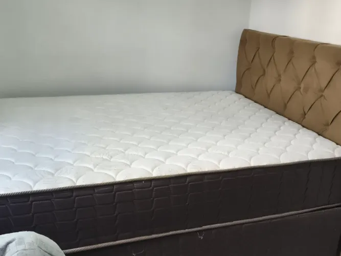 Cama box e cabeceira
