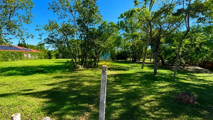 Imóvel para venda tem 1087 metros quadrados em Vila Pinhal - Itirapina - SP