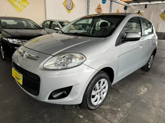 FIAT PALIO 1.4 2015 COMPLETO + SENSOR DE RÉ + SOM (110.144 KM - PROMOÇÃO)