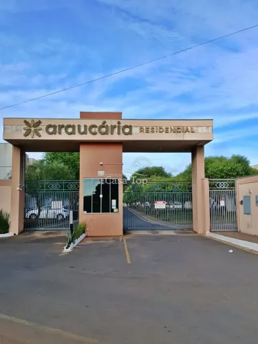 Sobrado mobiliado para alugar Uvaranas - Residencial Araucária