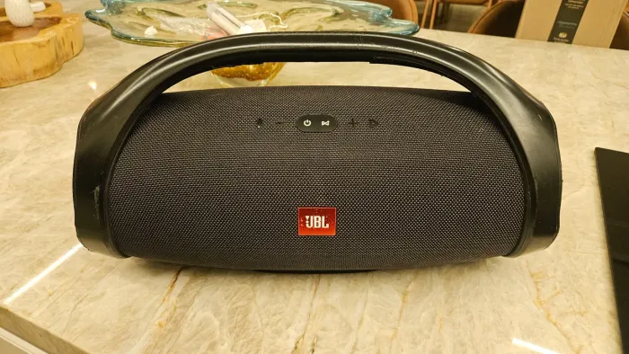 Jbl boombox 1