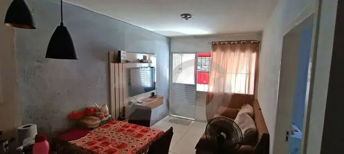 Casa de Esquina com Cozinha Planejada e Gesso 3D no Santa Maria