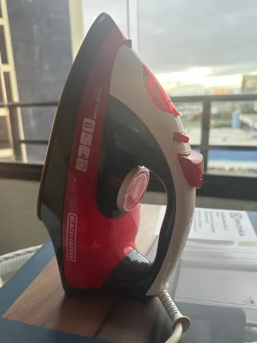 Ferro de Passar Roupa Black Decker à Vapor e a Seco X5200 - 127v