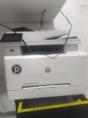 Impressora laser colorida