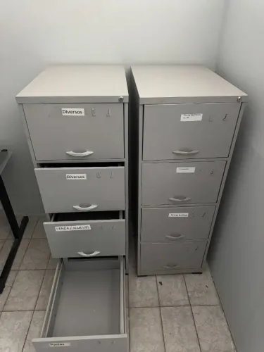 Armário Alto para arquivos