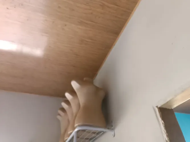 Para blusas manequins usado em bom estado