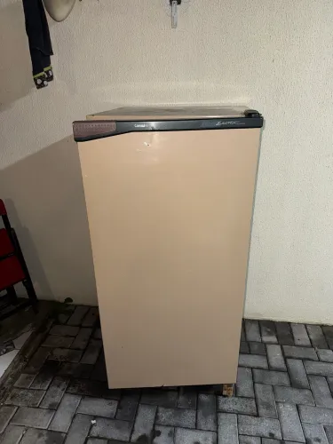 Geladeira Consul antiga - gela muito bem