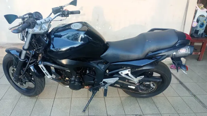 Vendo moto fazer 600
