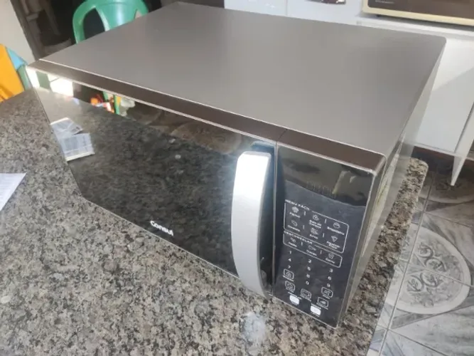 Micro-ondas Cinza Espelhado Consul - NOVO