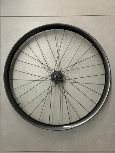 Rodas Mullet de Carbono - Bontrager Rapid Drive 108 Boost