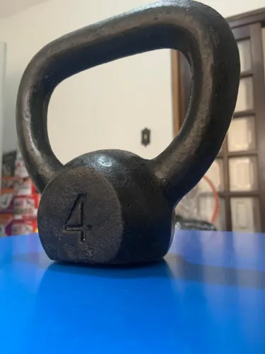 Kettlebell 4kg de ferro