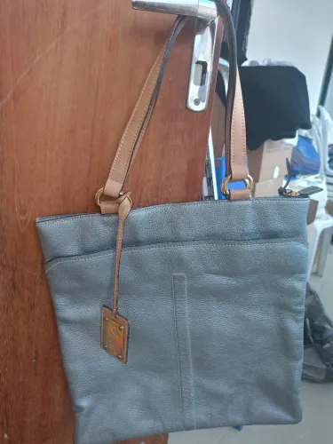 Vendo bolsas de couro legítimo