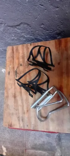 3 suportes p garrafa p bicicleta tudo por