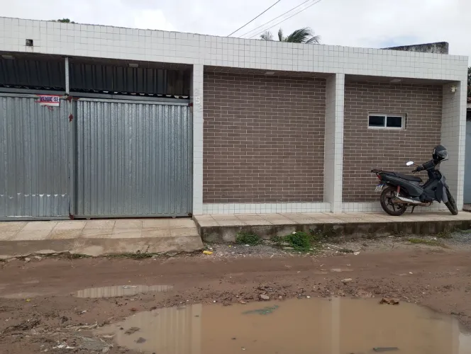 Vende-se Casa
