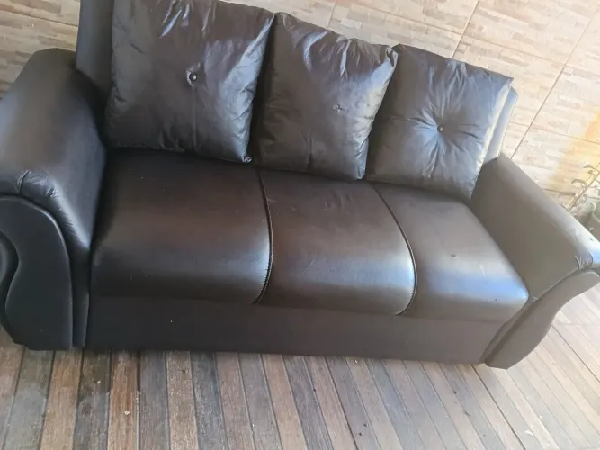 1 Sofá 3 lugares