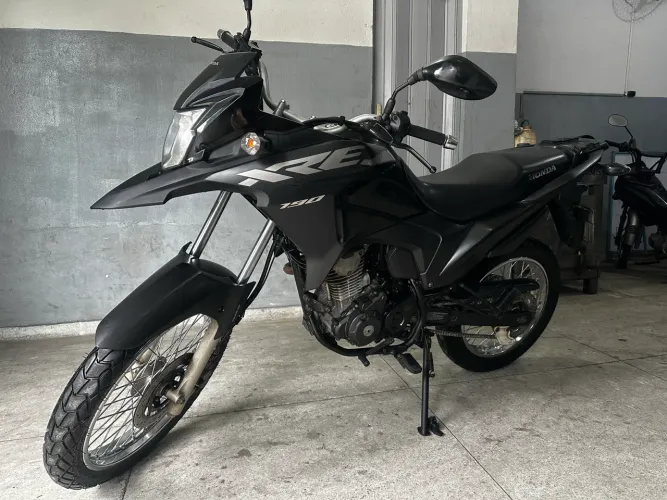 XRE 190 2024 em bom estado
