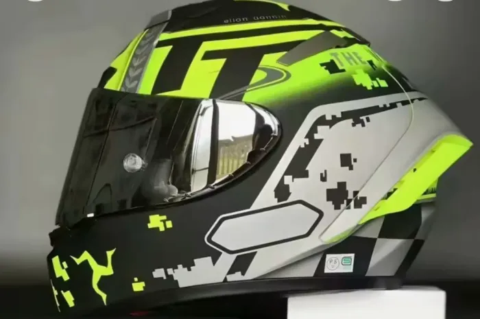 Capacete importado tamanho 58