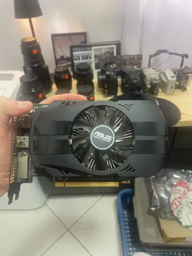 Placa de vídeo GTX 1050 2GB ASUS Phoenix, funcionando perfeitamente
