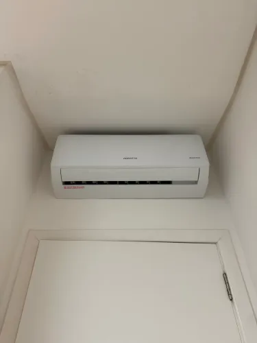 Ar condicionado Agratto Split Quente/Frio 9000 BTU/h Inverter