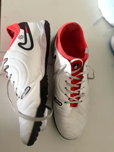 Chuteira Society Nike Legend 10 Pro