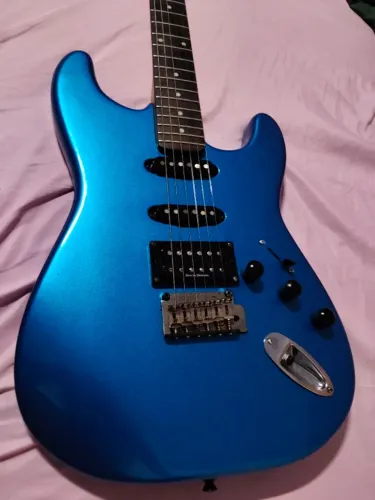 Guitarra strato squier Califórnia (Leia a descricao)