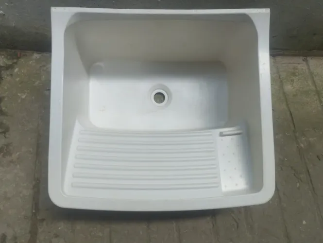 Tanque de plástico