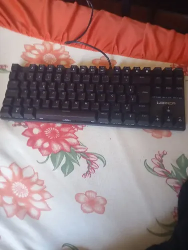 Teclado Mecânico Warrior RGB
