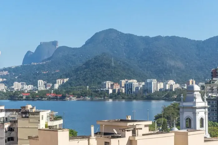 Apartamento para venda possui 167 metros quadrados com 4 quartos