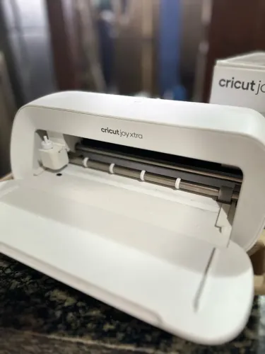 Máquina de corte cricut joy xtra