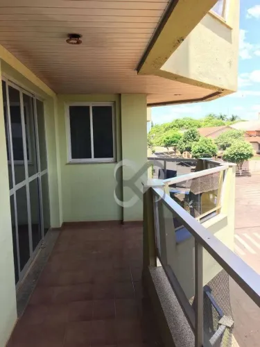 Apartamento com 3 dormitórios à venda, 228 m² por R$ 300.000,00 - Centro - Porecatu/PR