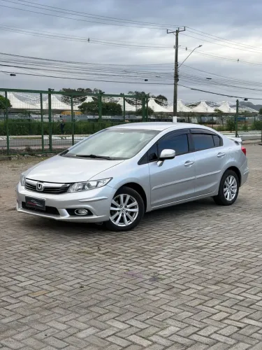 Honda Civic Sedan LXR 2.0 Flexone 16V Aut. 4P 2014