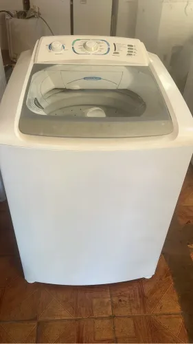 Vendo maquine de 15kg Electrolux