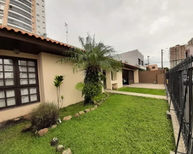 CASA COMERCIAL PARA LOCAÇÃO NO ESTRELA