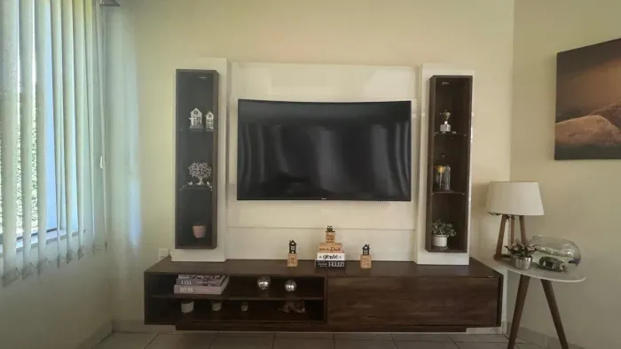 PAINEL DE TV