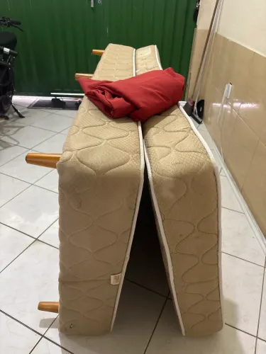 Cama box de solteira a venda