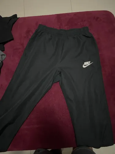 Vendo calça Nike 