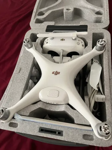 Drone DJI Phantom 4 Pro V2