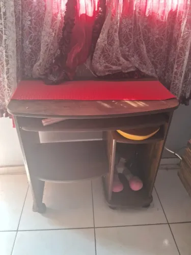 MESA DE PC