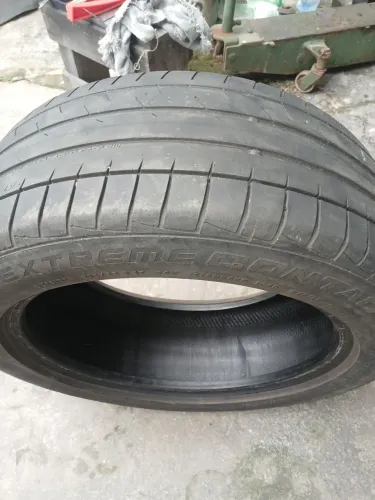 Pneus 215/55/17 continental bom estado. Não foi vulcanizado.