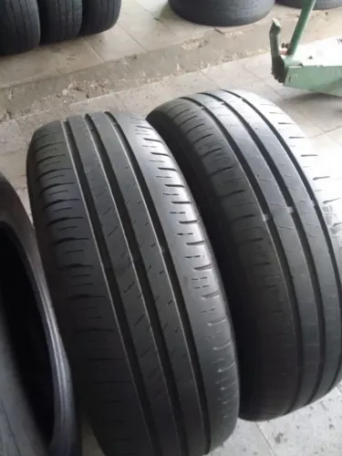 Dois pneu 175/65/14 dunlop 