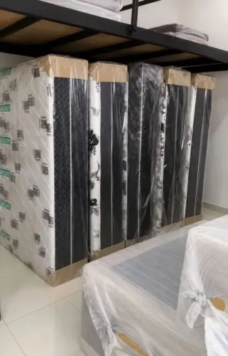 Cama box casal luxo -Novo ? Promoção ?
