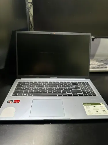 ASUS VivoBook 15 M1502IA-EJ251W