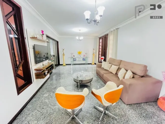 Casa com 4 dormitórios à venda, 250 m² por R$ 1.300.000,00 - Jardim Renascença -