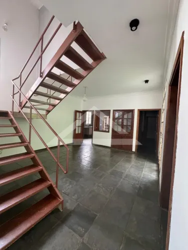Sobrado à venda no Bairro Alto da Boa Vista, próximo à Av. Independência - Ribeirão Preto/
